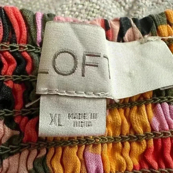 Loft Floral Top (30) - Picture 13 of 13